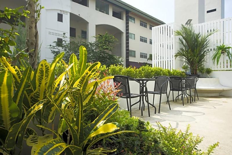 Maleewan Jomtien Hotel Eksteriør billede